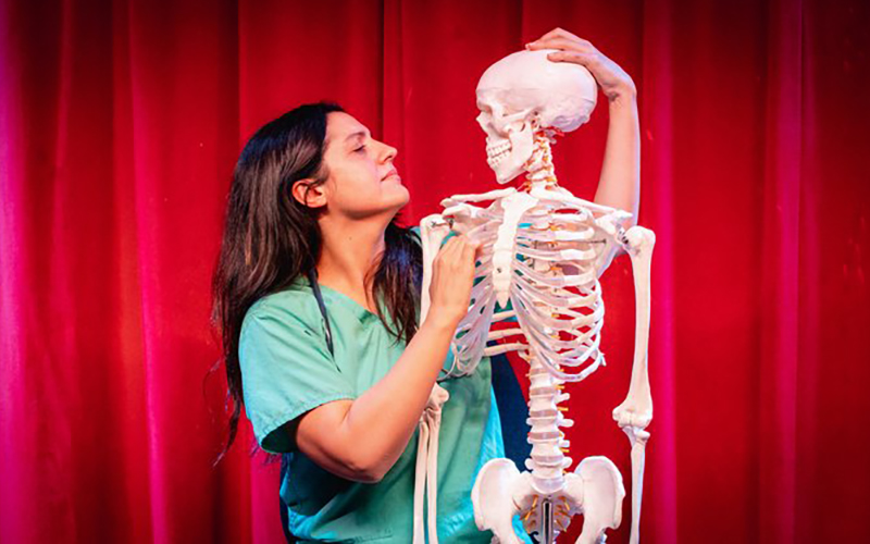 Medico Stefania Licari with skeleton