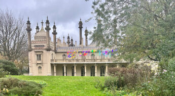 brighton royal pavilion lights during the day